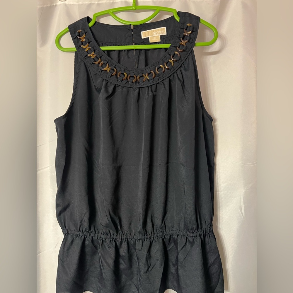 Michael Kors 100% polyester navy high neck sleeveless top. Size 1X.  EUC